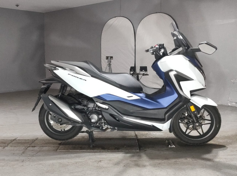 Мотоцикл Honda FORZA з пробігом 18290 km