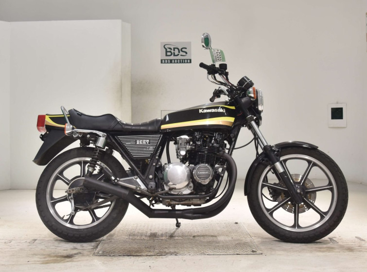 Мотоцикл Kawasaki Z550 с пробегом 27710 m с пробегом 27710 m