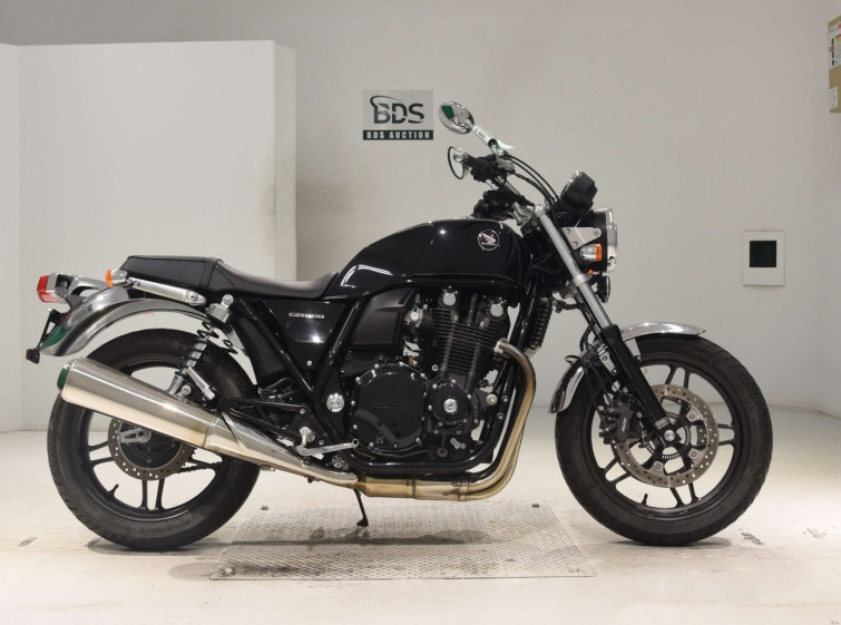 Мотоцикл Honda CB1100A с пробегом 2581 km с пробегом 2581 km