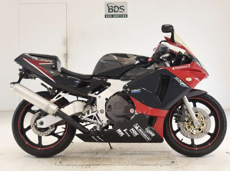 Мотоцикл Honda CBR250RR з пробігом 49289 km