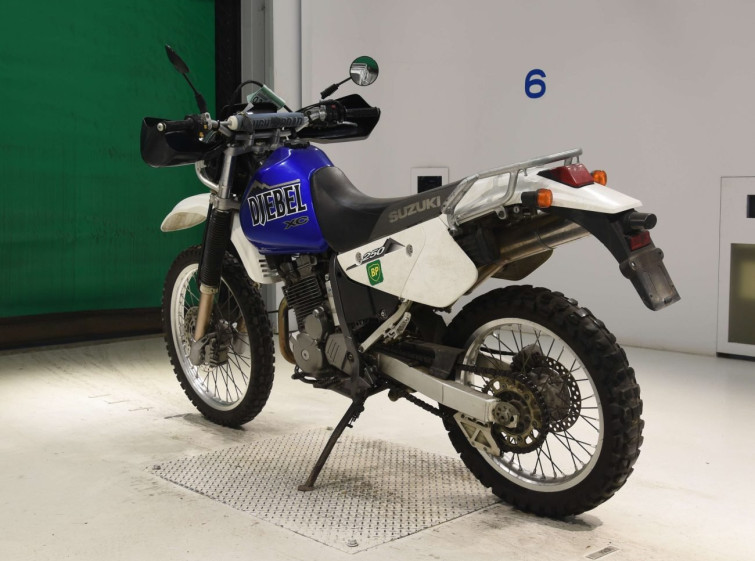 Мотоцикл Suzuki DJEBEL250XC з пробігом 36601 km з пробігом 36601 km