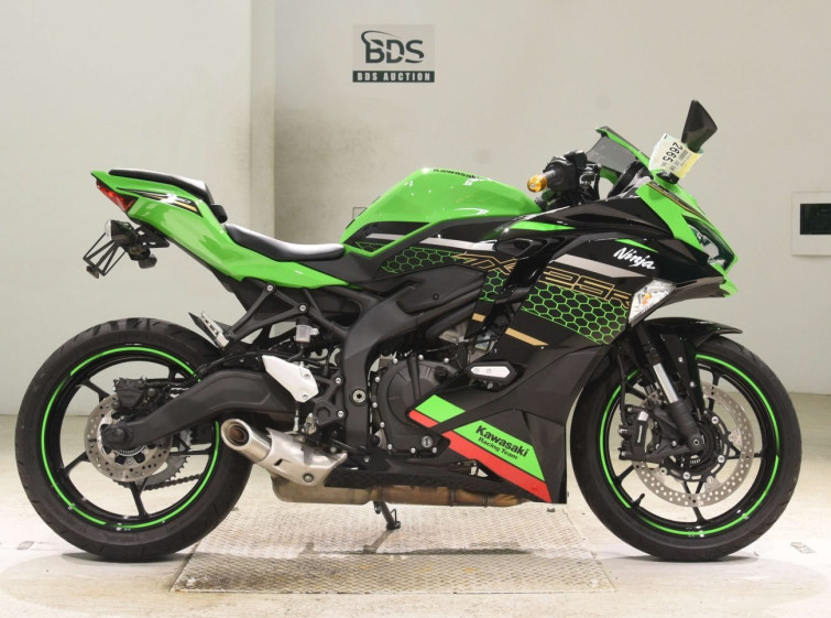 Мотоцикл Kawasaki NINJA250R с пробегом 3599 km