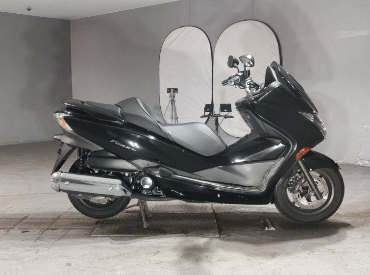 Мотоцикл Honda FORZA Z з пробігом 3935 km