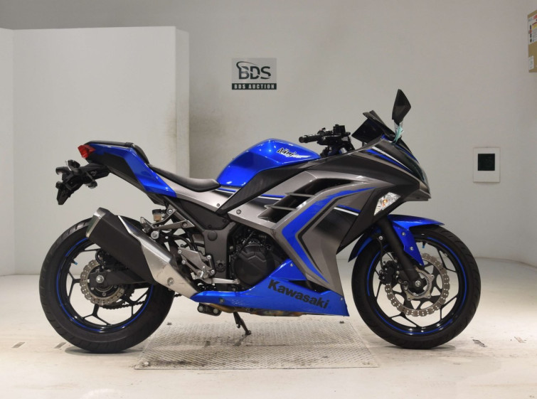 Мотоцикл Kawasaki NINJA250A з пробігом 3455 km з пробігом 3455 km