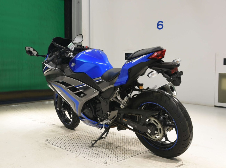 Мотоцикл Kawasaki NINJA250A з пробігом 3455 km з пробігом 3455 km