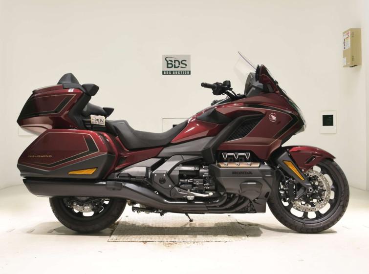 Мотоцикл Honda GL1800 TOUR D з пробігом 11 km