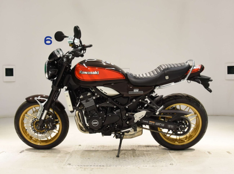 Мотоцикл Kawasaki Z900RS з пробігом 27 km з пробігом 27 km
