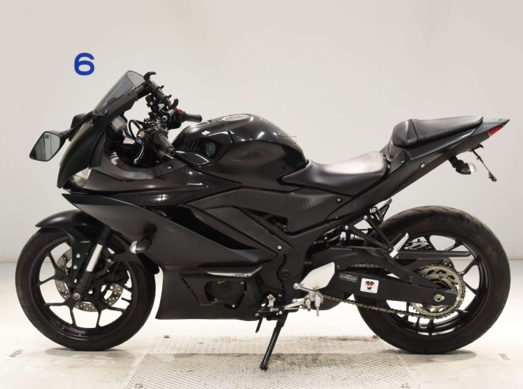 Мотоцикл Yamaha YZF-R3 з пробігом 12334 km з пробігом 12334 km