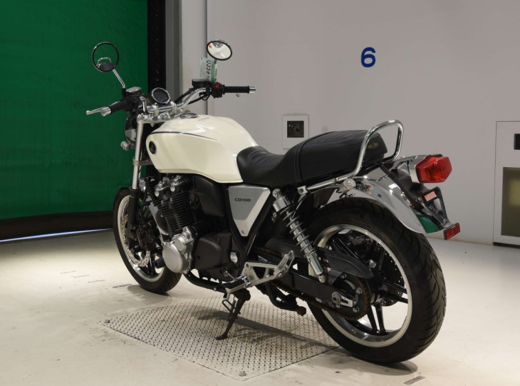 Мотоцикл Honda CB1100 с пробегом 13631 km с пробегом 13631 km