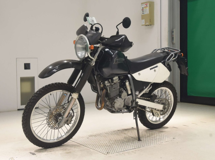 Мотоцикл Suzuki DJEBEL250XC с пробегом 28588 km с пробегом 28588 km