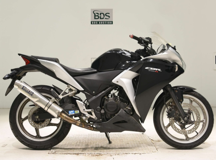 Мотоцикл Honda CBR250R з пробігом 34509 km