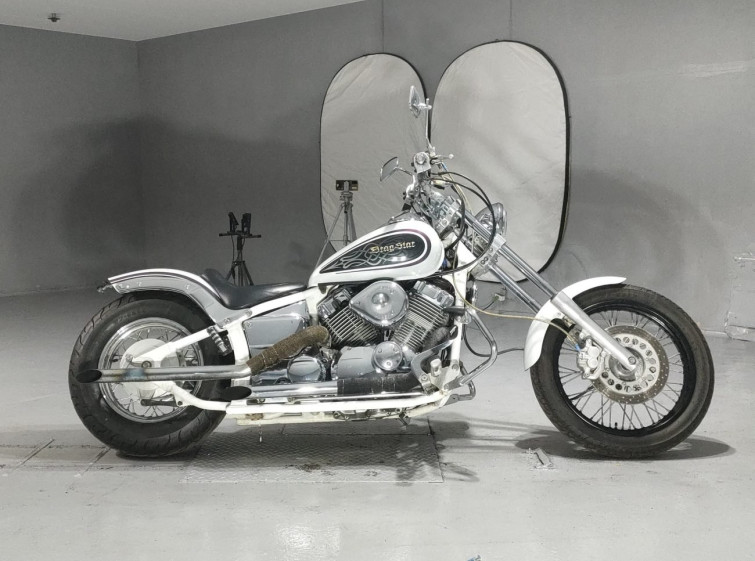 Мотоцикл Yamaha DRAGSTAR XVS400 с пробегом 18392 km