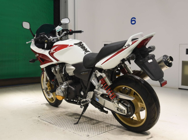 Мотоцикл Honda CB1300SF BOLDOR с пробегом 20401 km с пробегом 20401 km