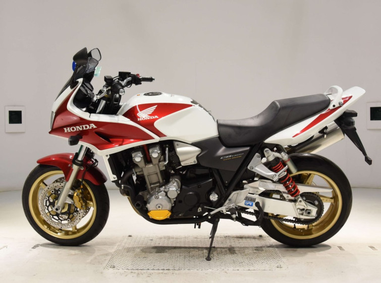 Мотоцикл Honda CB1300SF BOLDOR с пробегом 20401 km с пробегом 20401 km