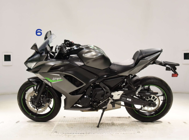 Мотоцикл Kawasaki NINJA650A з пробігом 1159 km з пробігом 1159 km