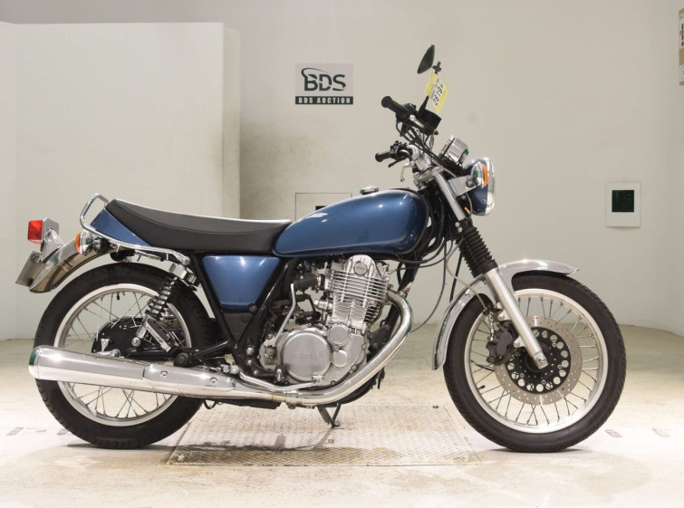 Мотоцикл Yamaha SR400 з пробігом 8417 km