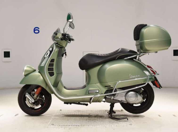 Мотоцикл Vespa SEI GIORNI с пробегом 13161 km с пробегом 13161 km