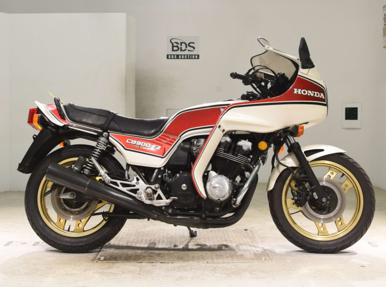 Мотоцикл Honda HORNET CB900F с пробегом 23262 m
