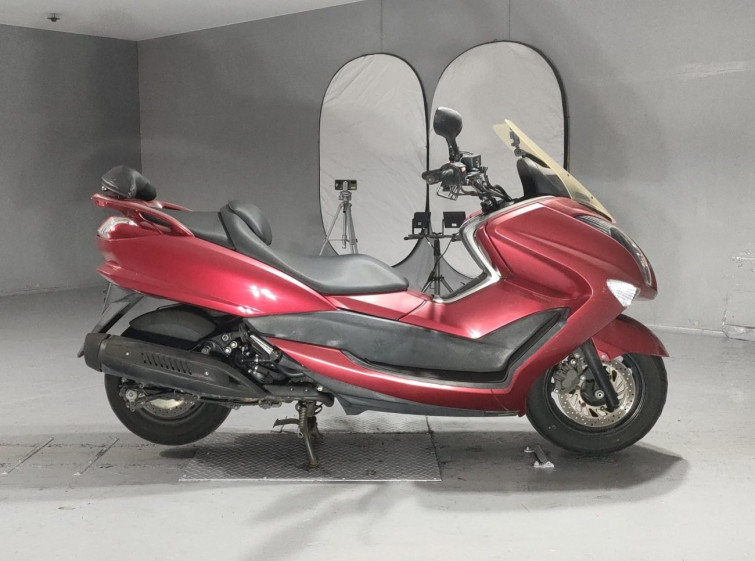 Мотоцикл Yamaha MAJESTY 250 с пробегом 56443 km