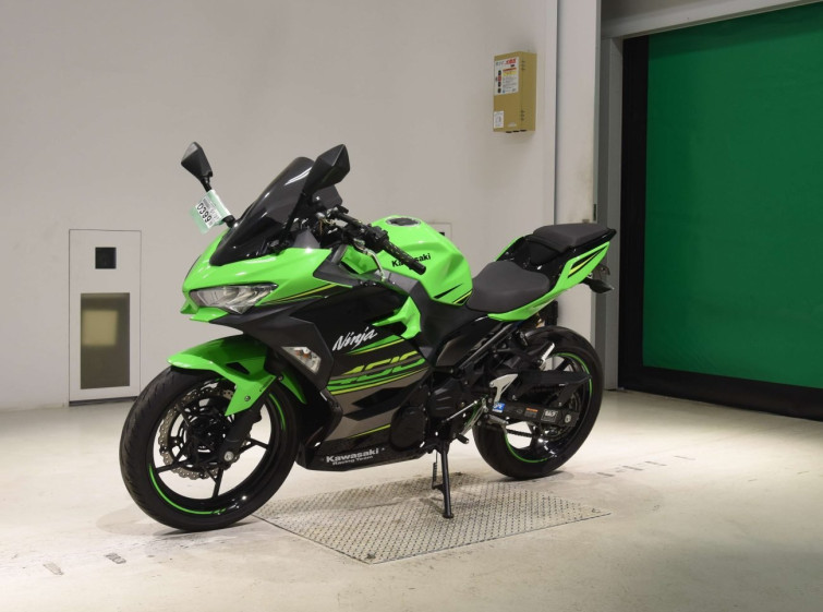 Мотоцикл Kawasaki NINJA400 с пробегом 38549 km с пробегом 38549 km