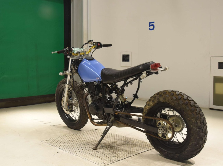Мотоцикл Yamaha TW200E з пробігом 7580 km з пробігом 7580 km