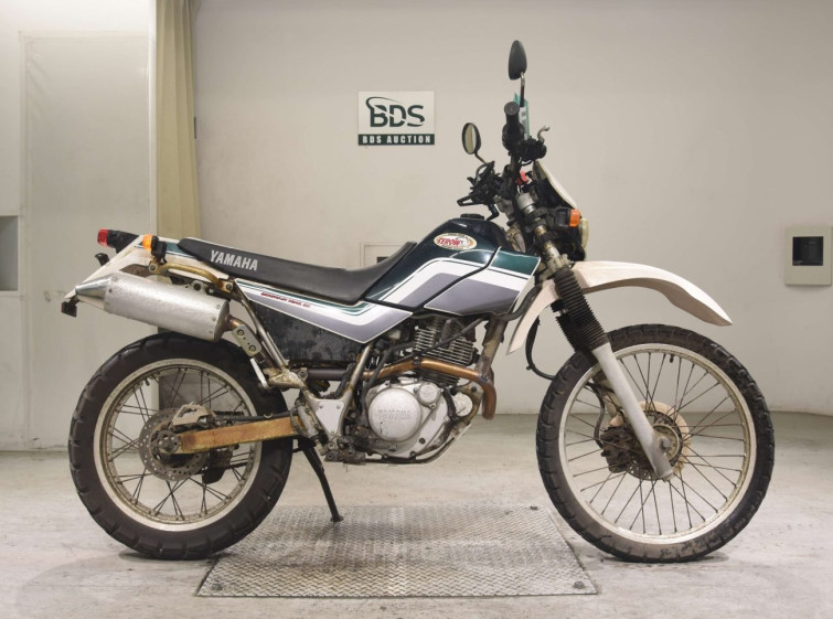 Мотоцикл Yamaha SEROW XT225 з пробігом 14613 km