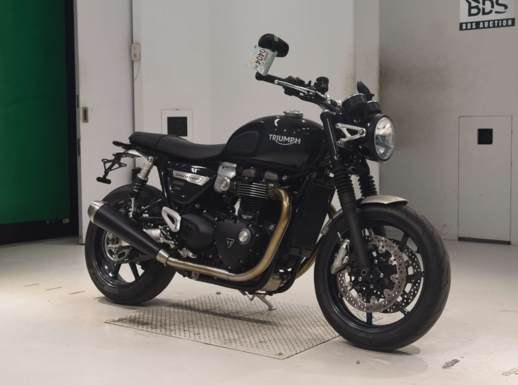 Мотоцикл Triumph SPEED TWIN с пробегом 8013 km с пробегом 8013 km