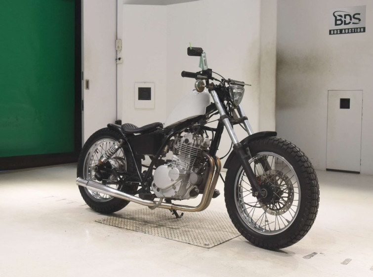 Мотоцикл Suzuki GRASSTRACKER BIGBOY з пробігом 1787 km з пробігом 1787 km