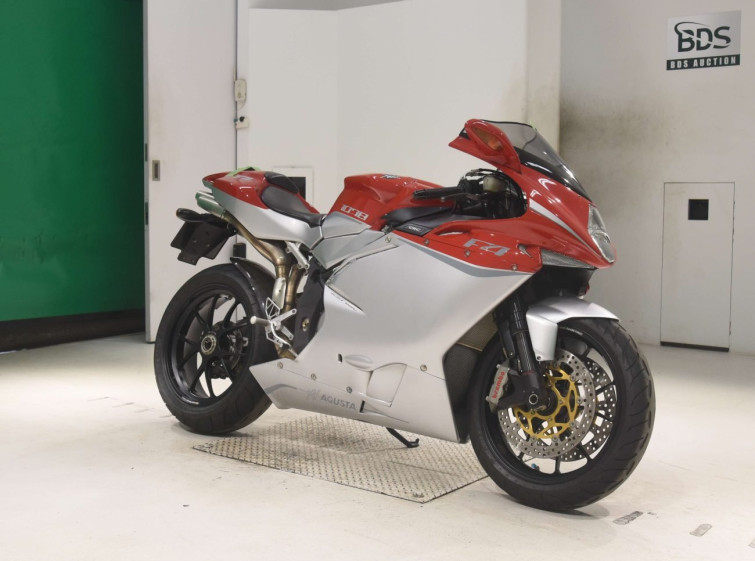Мотоцикл MV Agusta F4 1000 с пробегом 5204 km с пробегом 5204 km