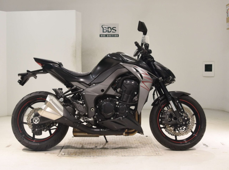 Мотоцикл Kawasaki Z1000 з пробігом 22240 km