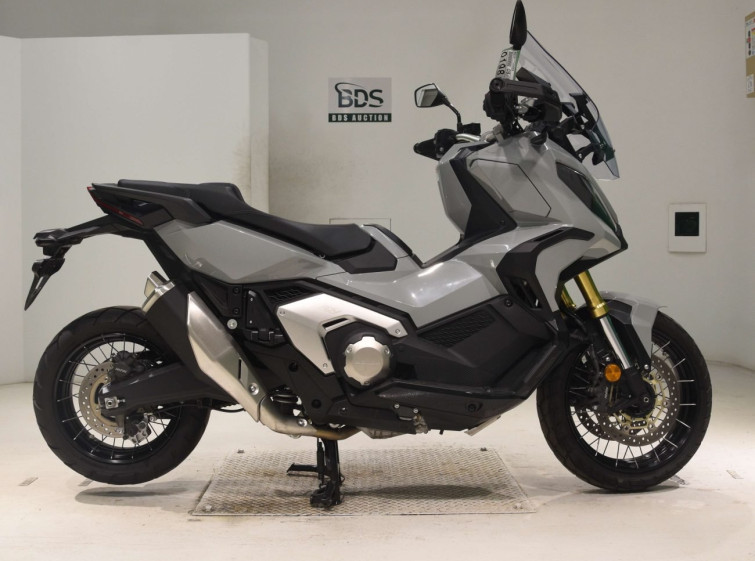Мотоцикл Honda X-ADV750 с пробегом 4751 km