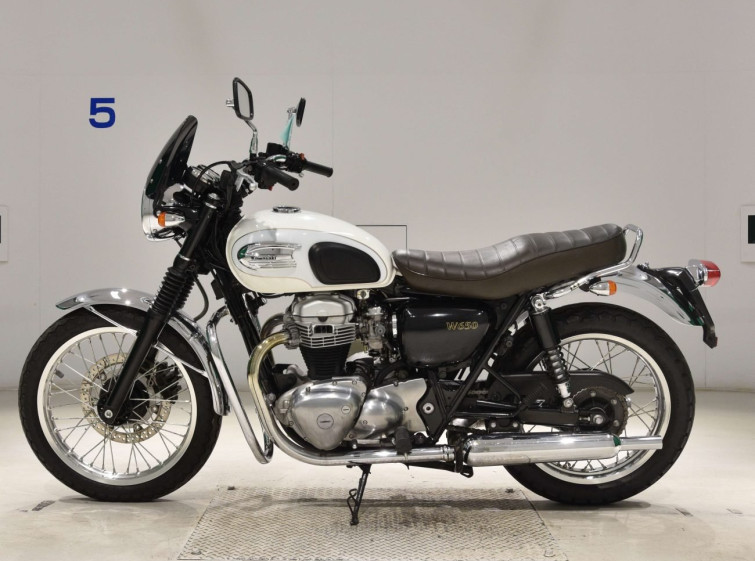 Мотоцикл Kawasaki W650 с пробегом 13506 km с пробегом 13506 km