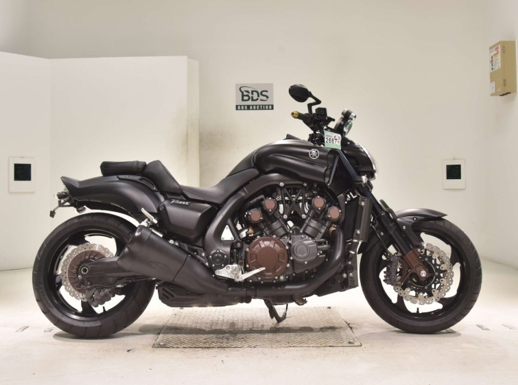 Мотоцикл Yamaha V-MAX1700 з пробігом 13061 km