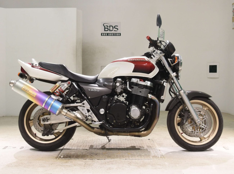 Мотоцикл Honda CB1300SF с пробегом 43095 km