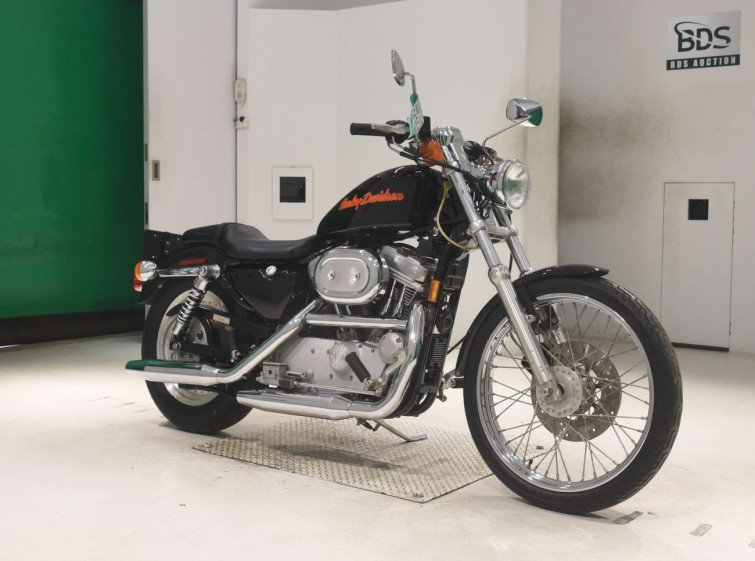 Мотоцикл HD SPORTSTER CUSTOM XL883C с пробегом 1357 km с пробегом 1357 km