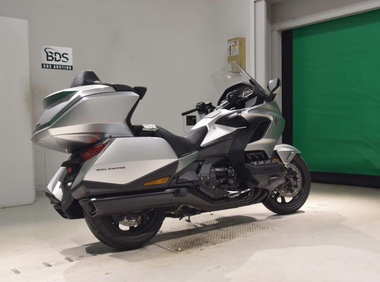 Мотоцикл Honda GL1800 TOUR D з пробігом 453 km з пробігом 453 km