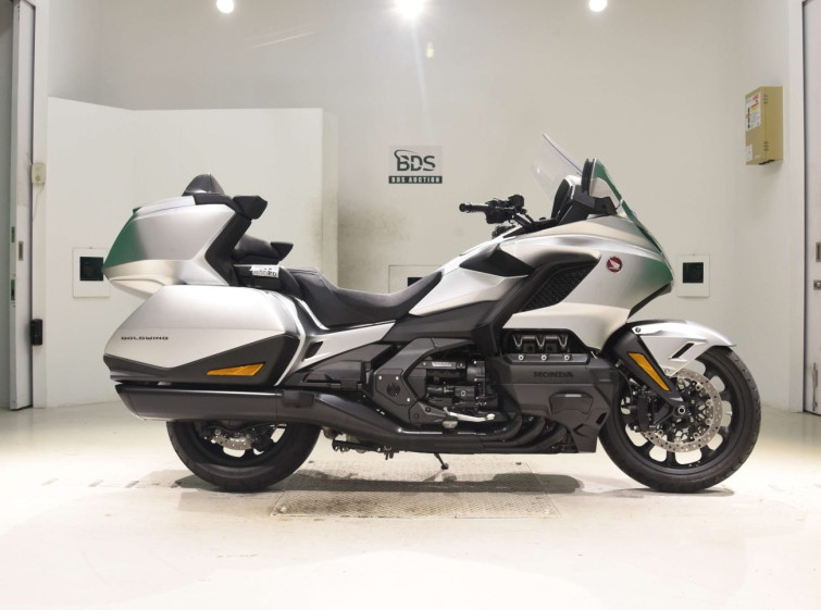 Мотоцикл Honda GL1800 TOUR D з пробігом 453 km з пробігом 453 km