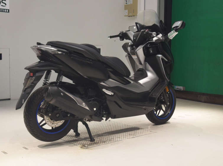 Мотоцикл Honda FORZA з пробігом 10976 km з пробігом 10976 km