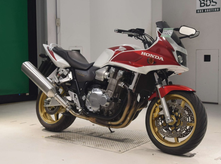 Мотоцикл Honda CB1300SF BOLDOR з пробігом 10241 km з пробігом 10241 km