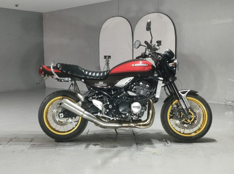 Мотоцикл Kawasaki Z900RS з пробігом 8211 km
