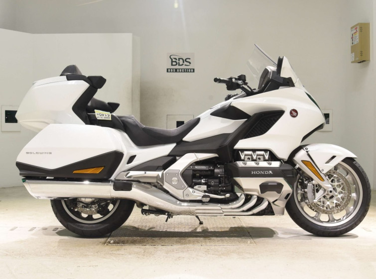 Мотоцикл Honda GL1800 TOUR D з пробігом 132 km