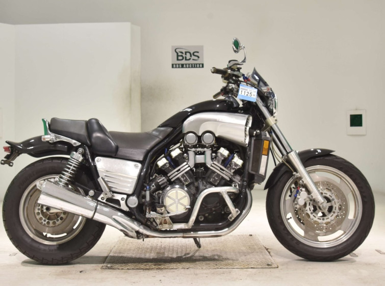 Мотоцикл Yamaha V-MAX1200 с пробегом 23118 m