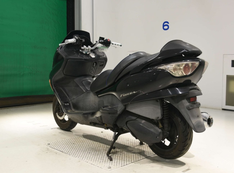 Мотоцикл Honda FORZA Z з пробігом 32073 km з пробігом 32073 km