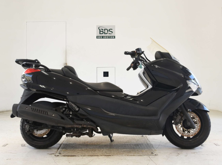 Мотоцикл Yamaha MAJESTY 250
