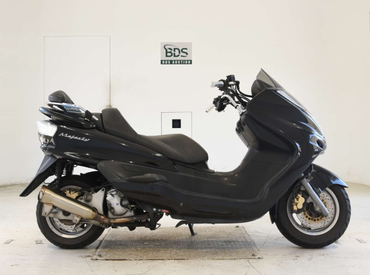 Мотоцикл Yamaha MAJESTY 250C