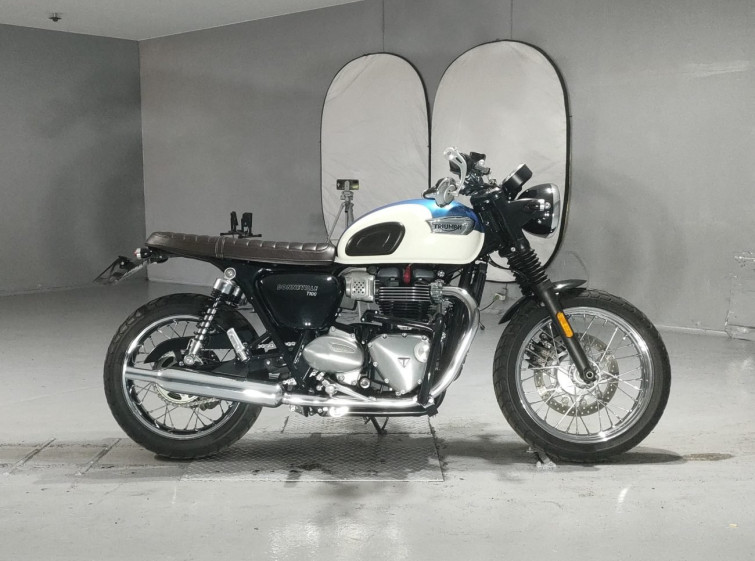 Мотоцикл Triumph BONNEVILLE T100 с пробегом 12192 km