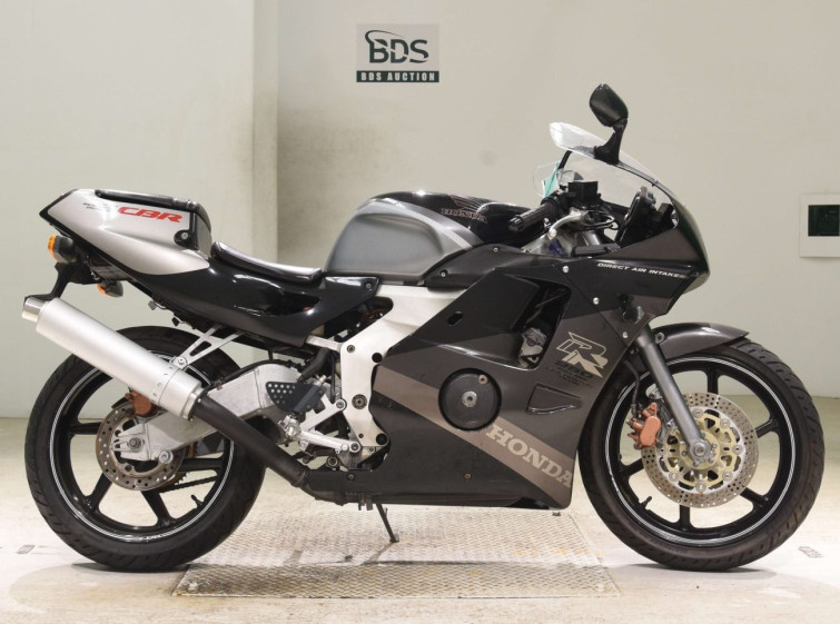 Мотоцикл Honda CBR250RR з пробігом 39846 km