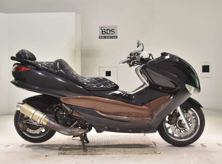 Мотоцикл Yamaha MAJESTY 250 с пробегом 35159 km