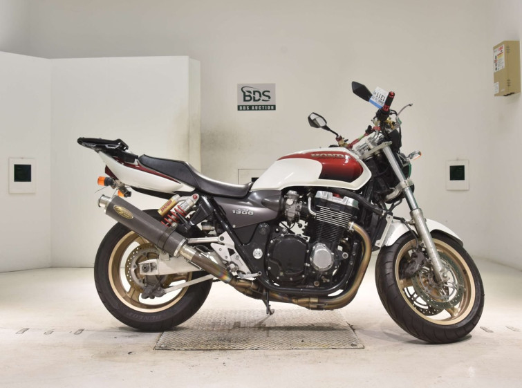 Мотоцикл Honda CB1300SF с пробегом 32006 km