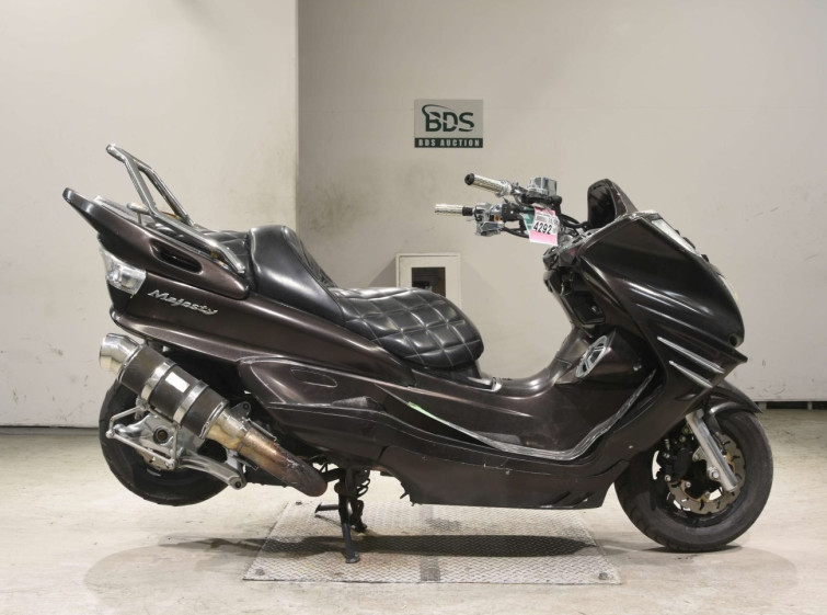 Мотоцикл Yamaha MAJESTY 250C
